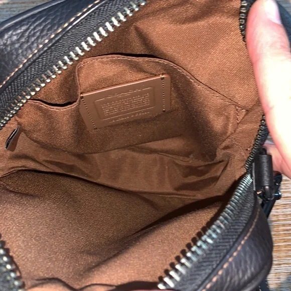 Coach Sullivan Crossbody In Blocked Signature NWOT - Picture 12 of 17